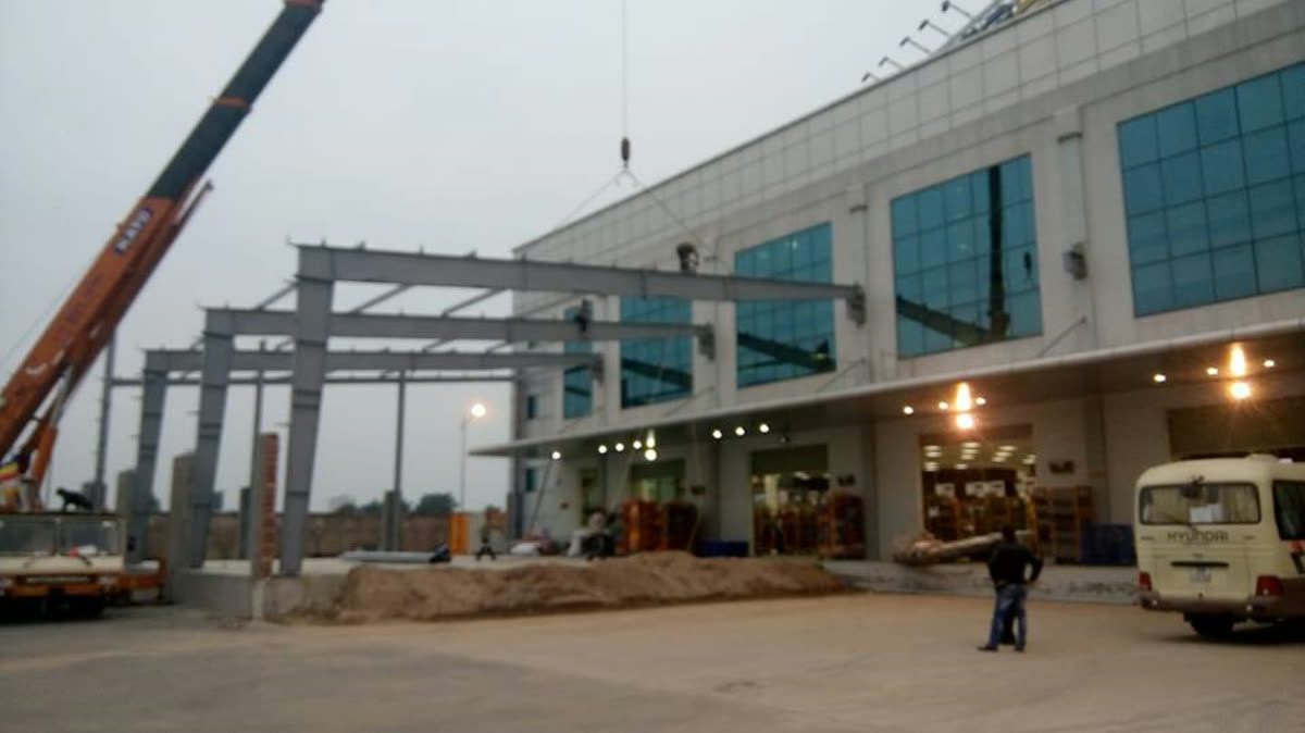 Thi công lắp dựng khung thép nhà xưởng